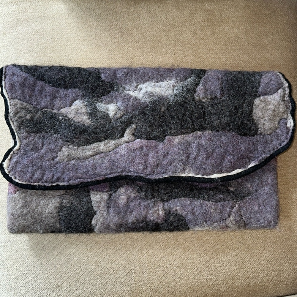 VINTAGE FELTED Clutch Purse/Bag Handmade and Signed by Seattle Artist Map Heeres
